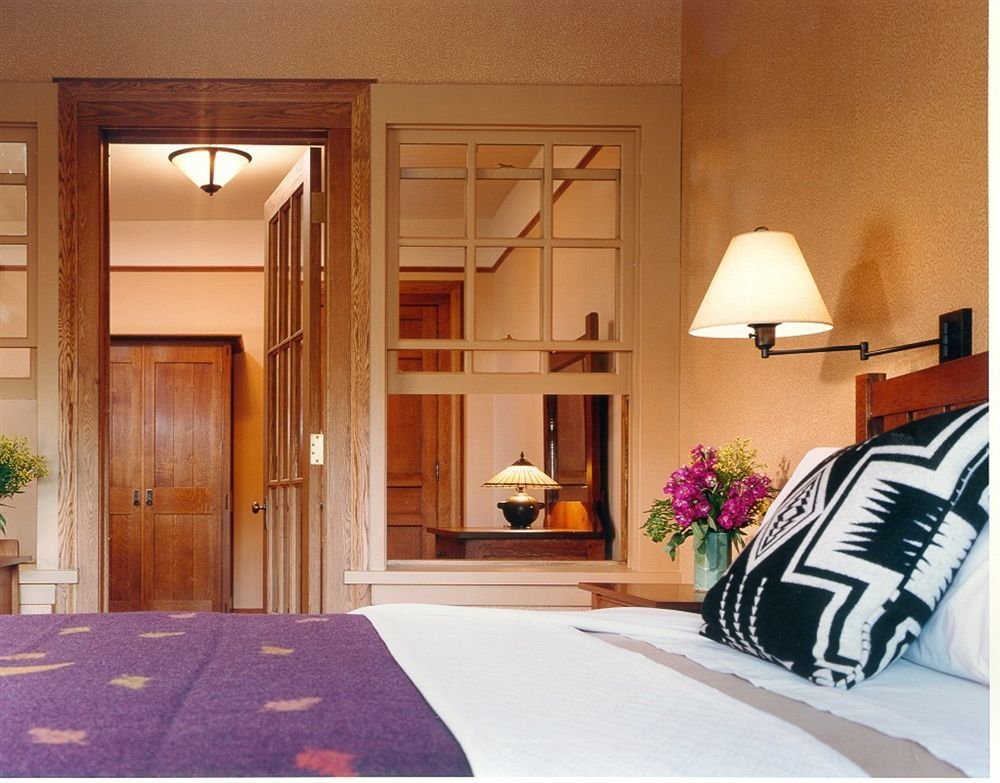 Roycroft Inn East Aurora Εξωτερικό φωτογραφία