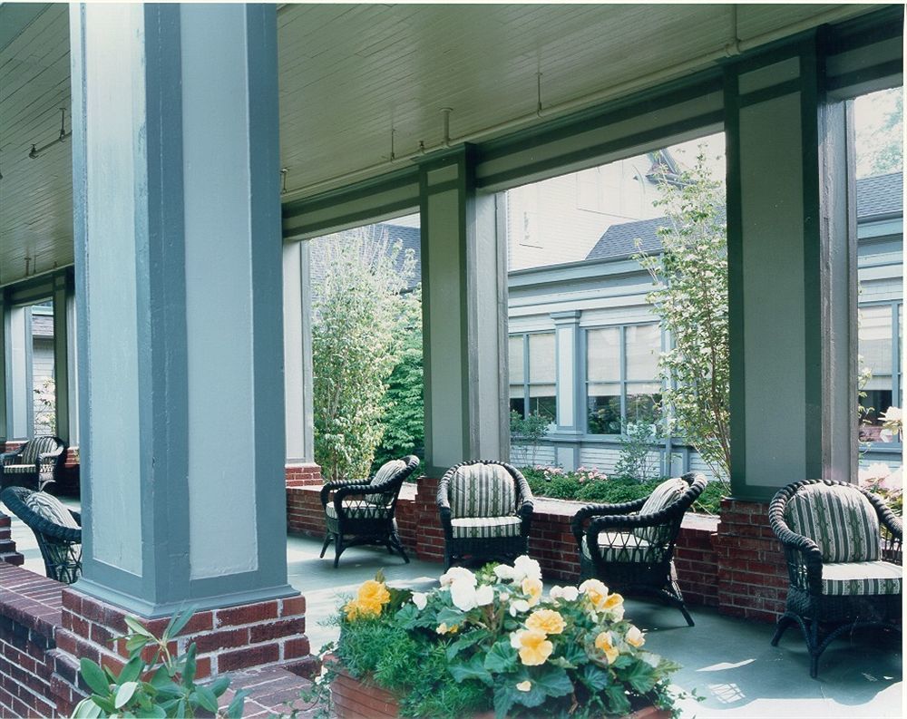 Roycroft Inn East Aurora Εξωτερικό φωτογραφία
